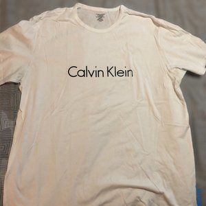 CALVIN KLEIN T SHIRT *WORN ONCE